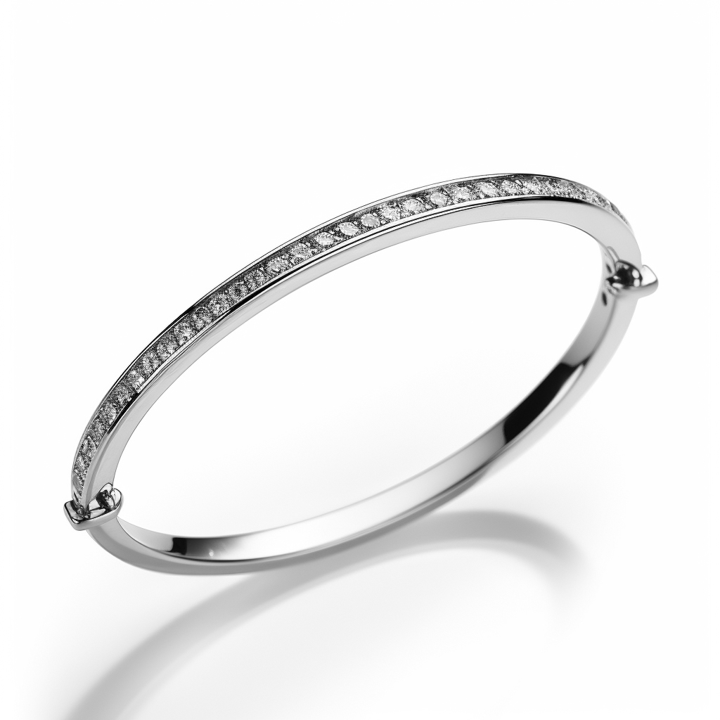 צמיד בנגל קשיח משובץ יהלומים